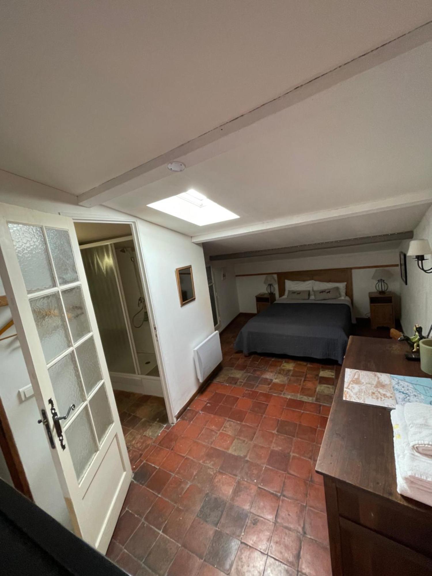 Chambres D' Hotes L'Escalo A Moutiers-Ste-Marie Moustiers-Sainte-Marie Exterior photo